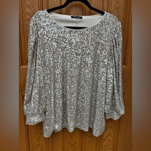 Cable & Gauge 2X Silver Sequin Top